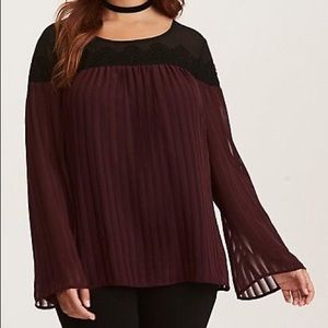 NWT Torrid Bell Sleeve Blouse Size 2 (18/20)